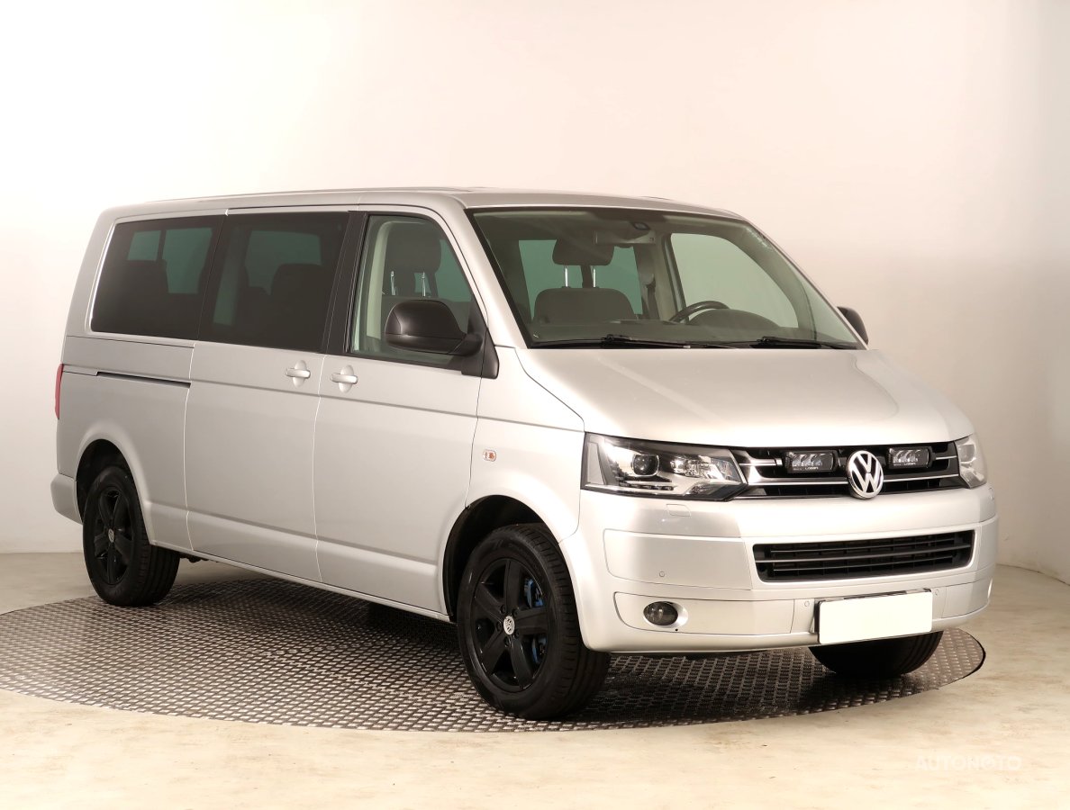 Volkswagen Caravelle, 2013 - celkový pohled