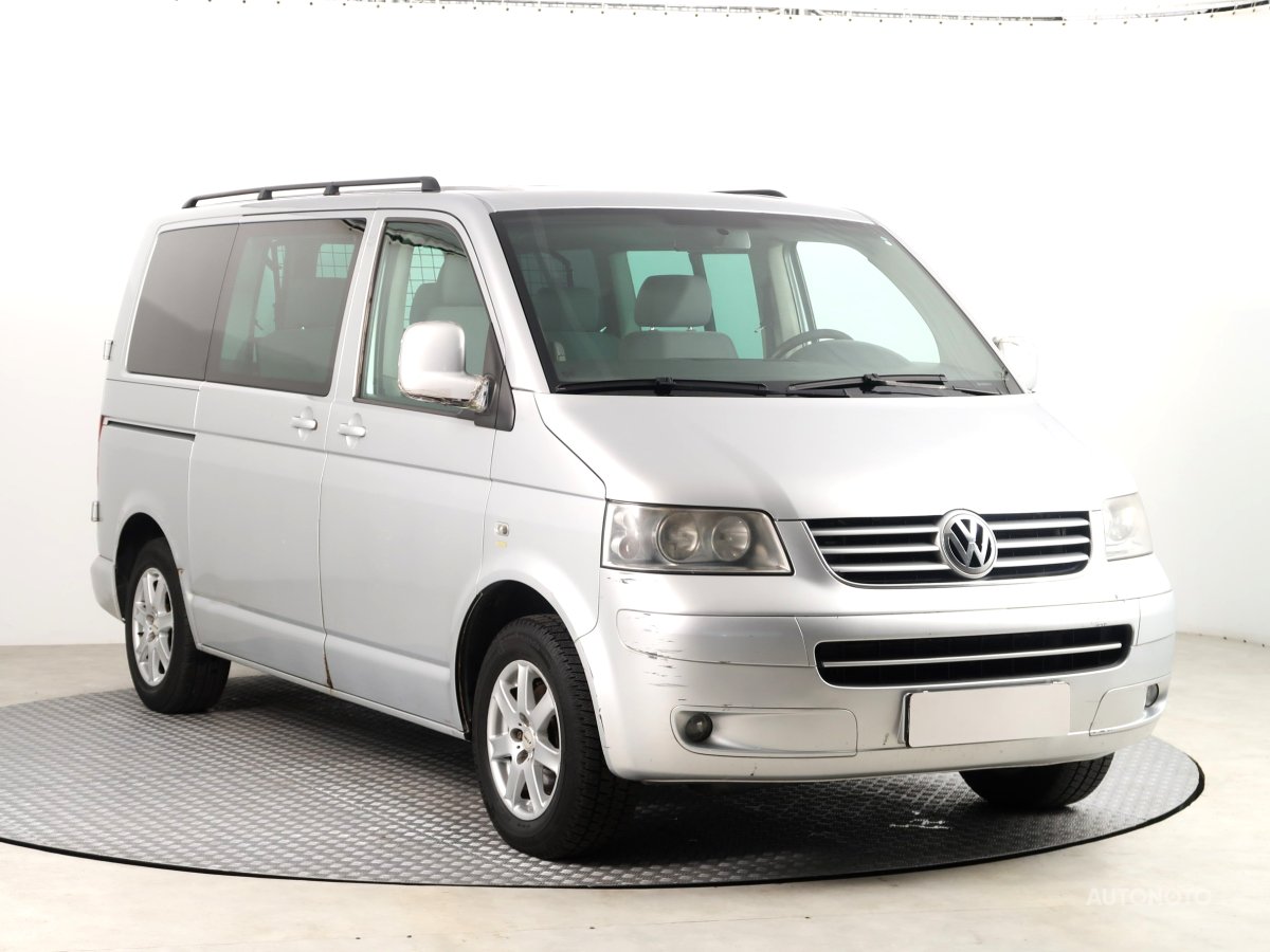 Volkswagen Caravelle, 2005 - celkový pohled