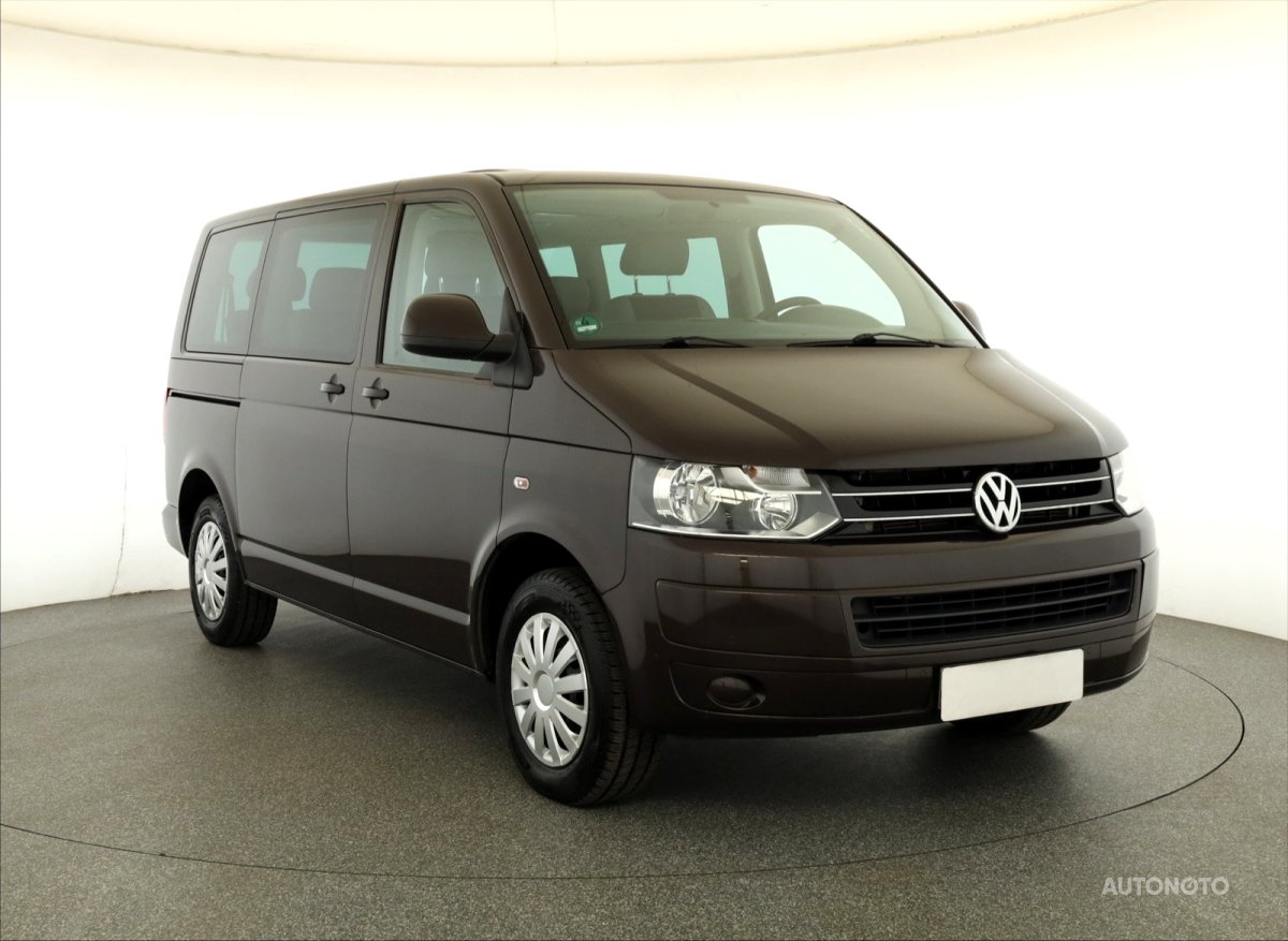 Volkswagen Caravelle, 2013 - pohled č. 1