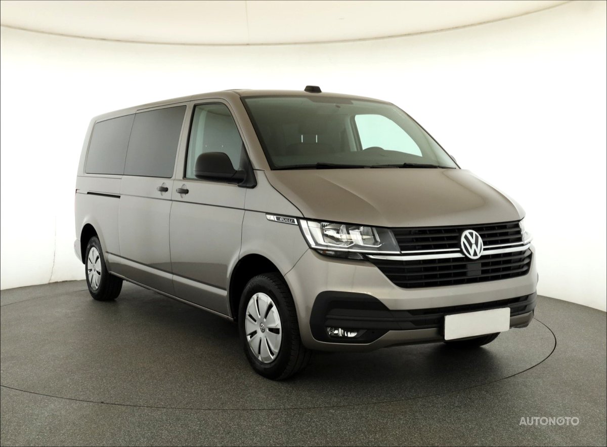 Volkswagen Caravelle, 2021 - celkový pohled