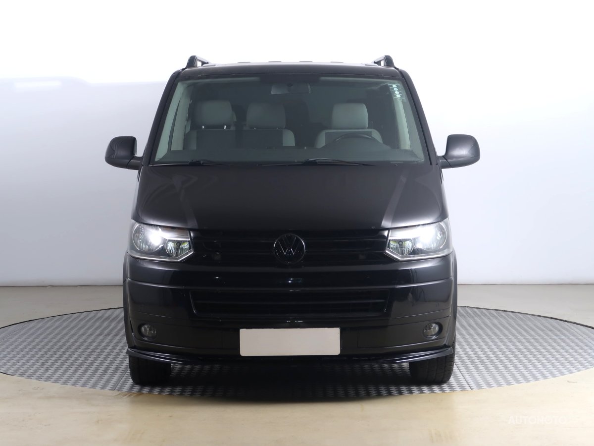 Volkswagen Caravelle, 2013 - pohled č. 2