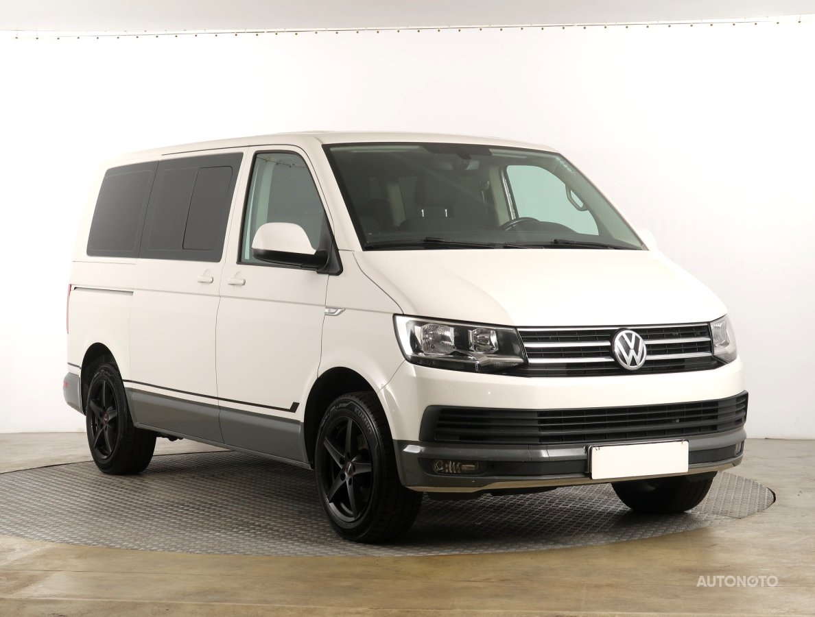 Volkswagen Caravelle, 2016 - celkový pohled