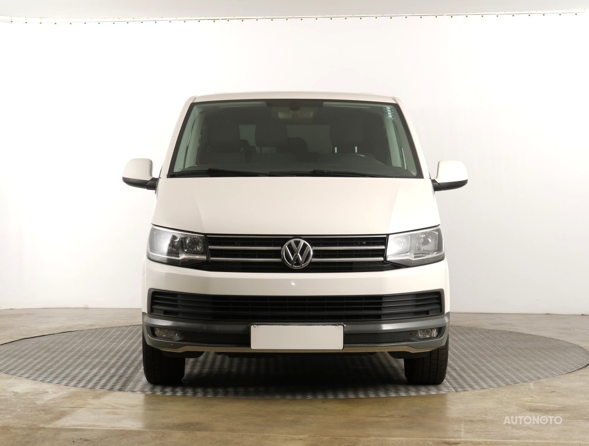 Volkswagen Caravelle, 2016 - pohled č. 2