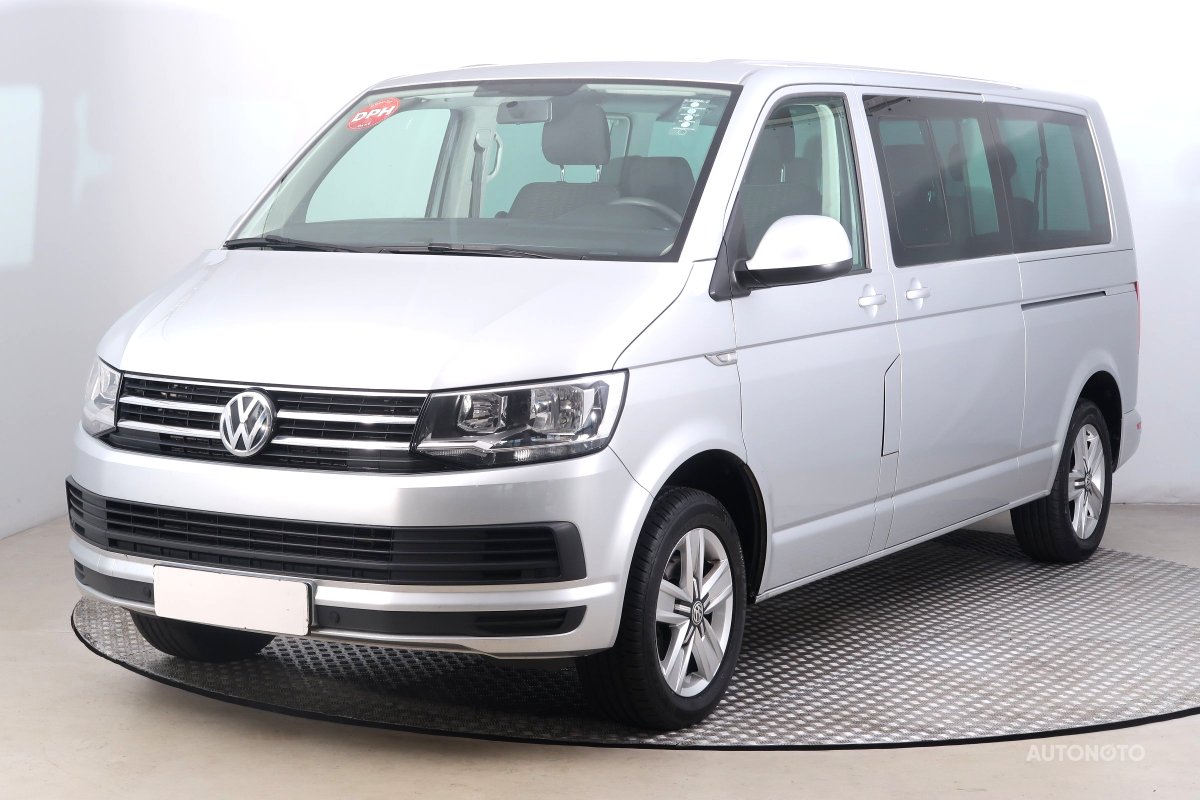 Volkswagen Caravelle, 2016 - pohled č. 3