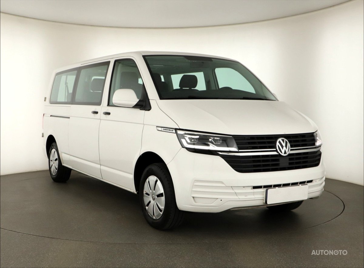 Volkswagen Caravelle, 2021 - celkový pohled