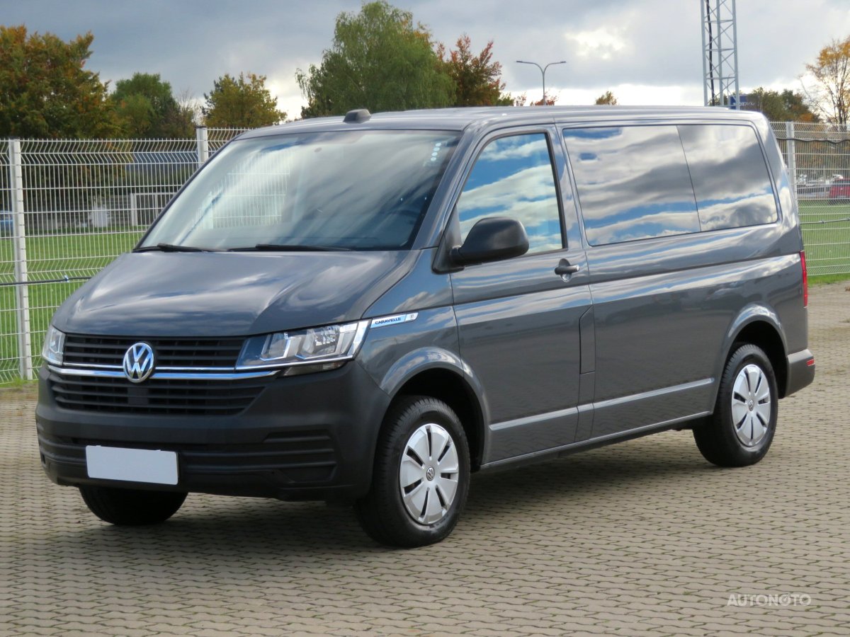 Volkswagen Caravelle, 2021 - pohled č. 3