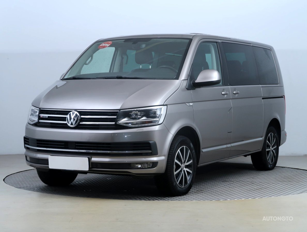 Volkswagen Caravelle, 2018 - pohled č. 3