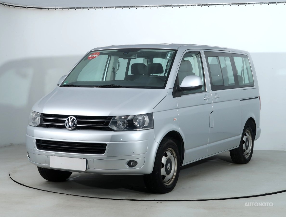 Volkswagen Caravelle, 2011 - pohled č. 3