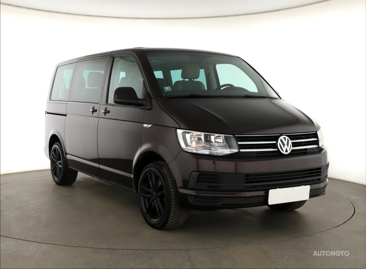 Volkswagen Caravelle, 2016 - celkový pohled
