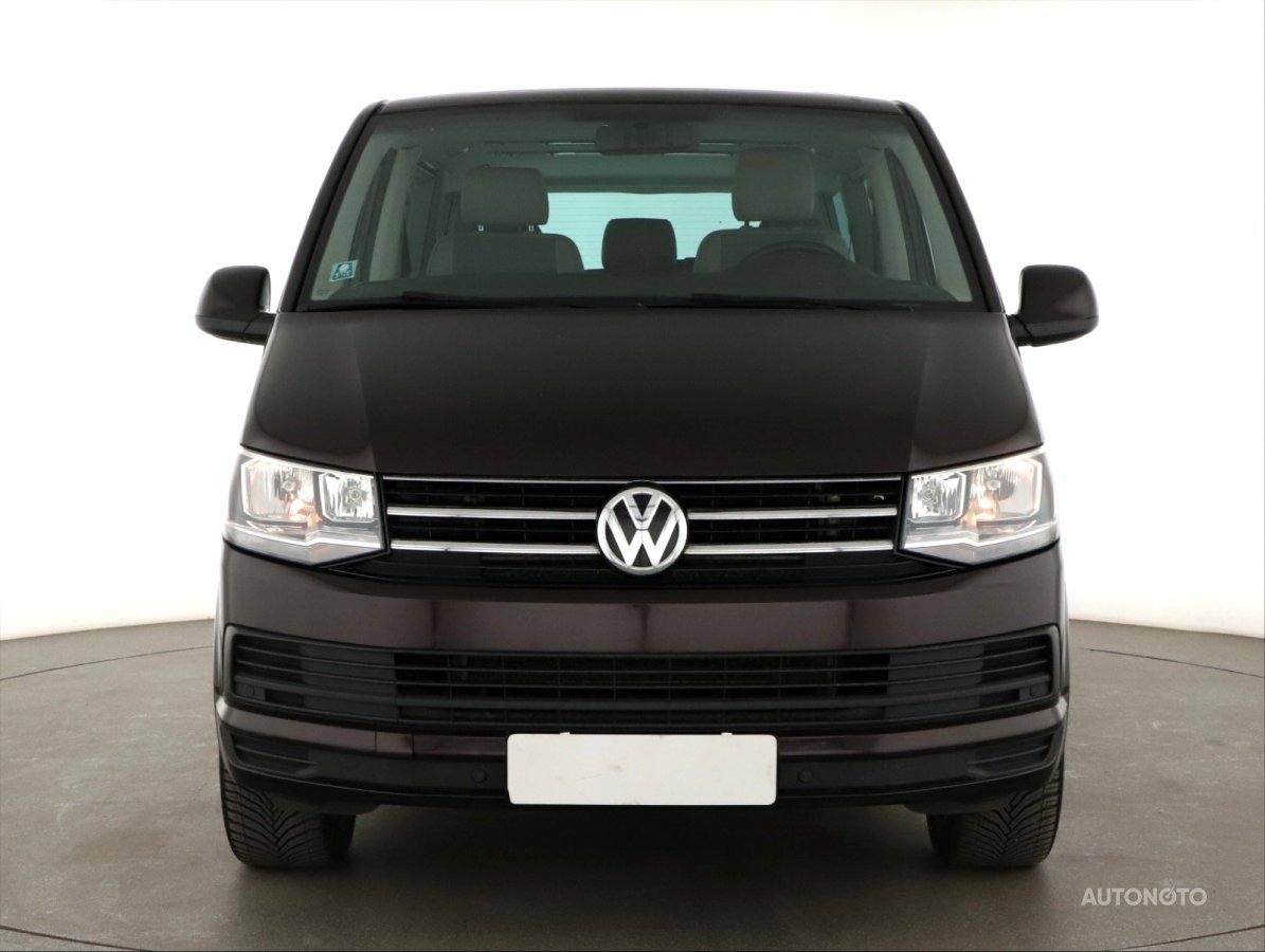 Volkswagen Caravelle, 2016 - pohled č. 2