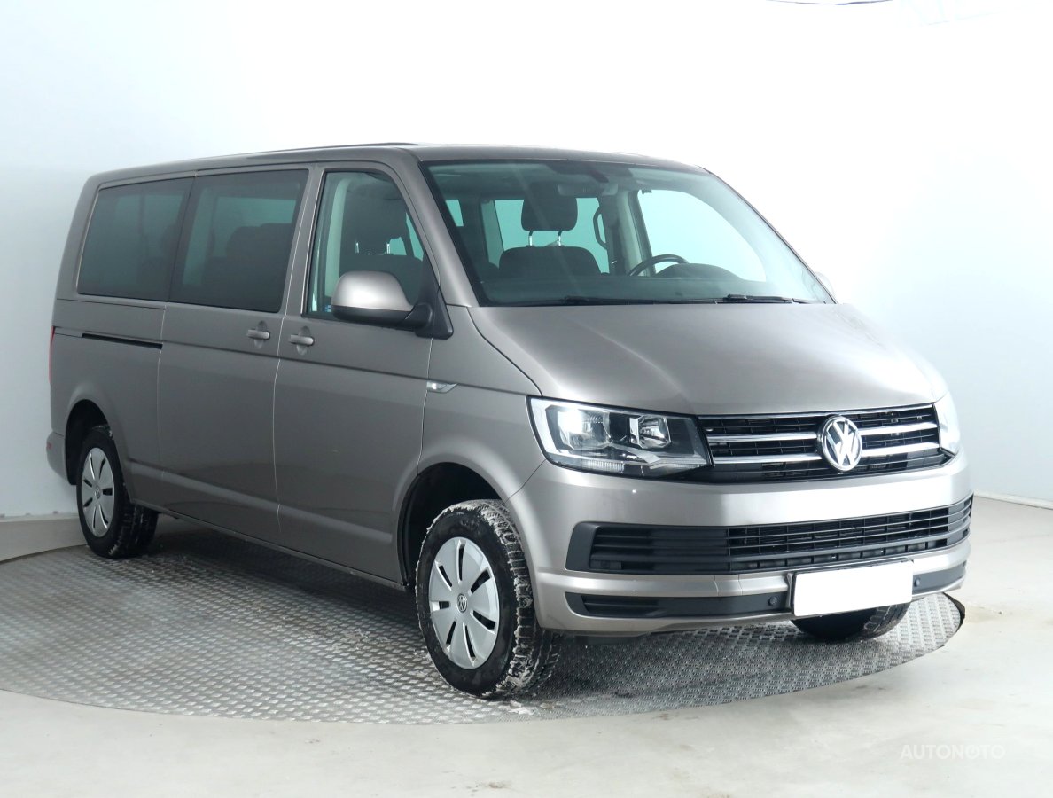 Volkswagen Caravelle, 2016 - celkový pohled
