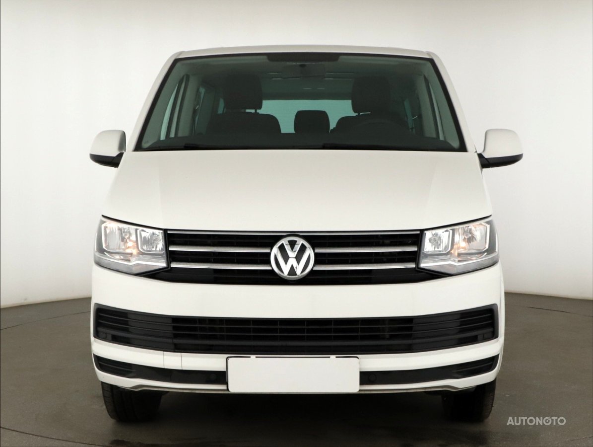 Volkswagen Caravelle, 2018 - pohled č. 2