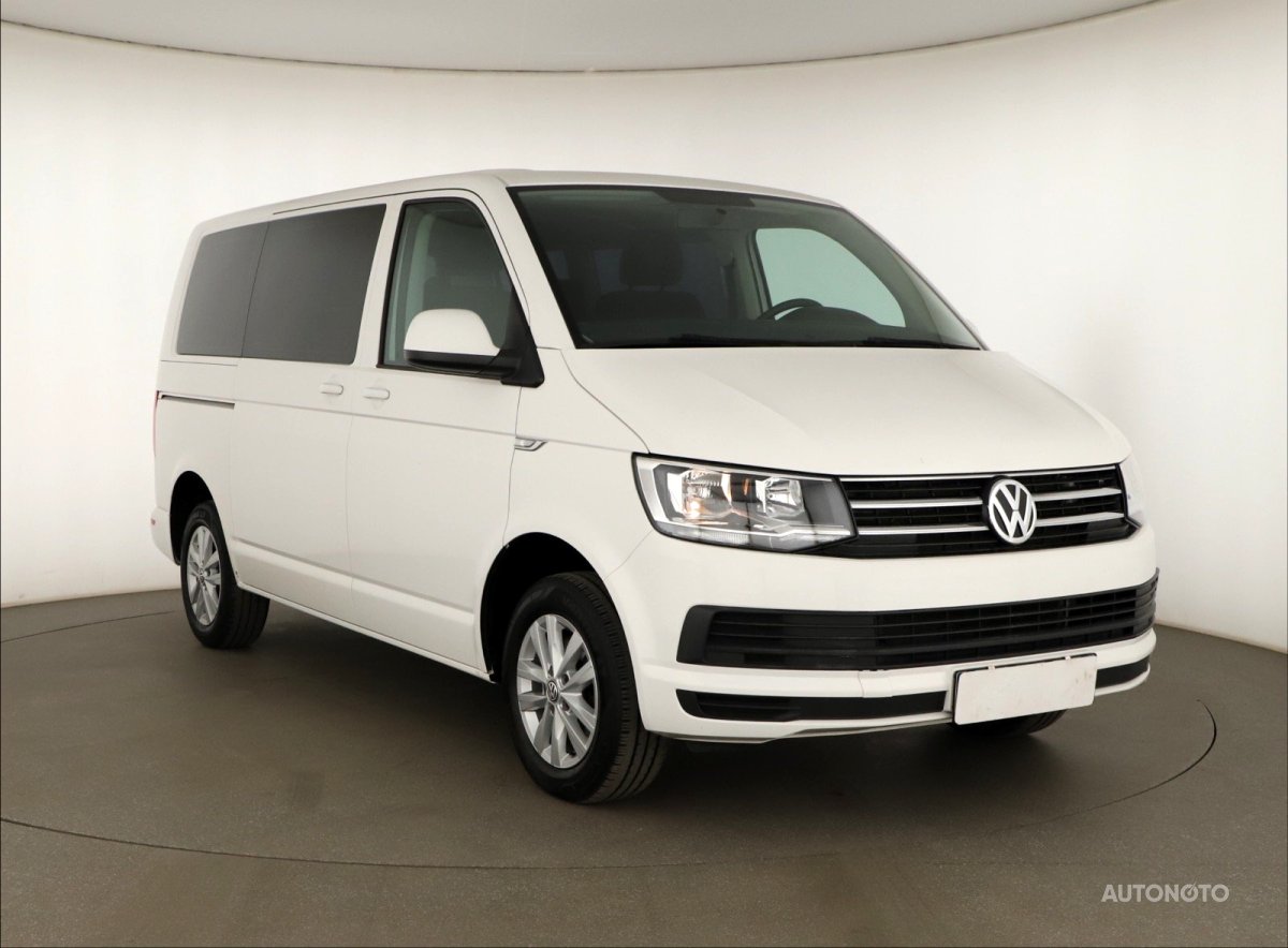 Volkswagen Caravelle, 2017 - celkový pohled