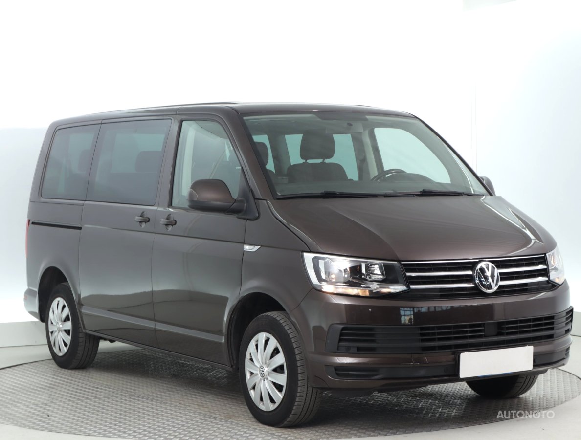 Volkswagen Caravelle, 2018 - celkový pohled