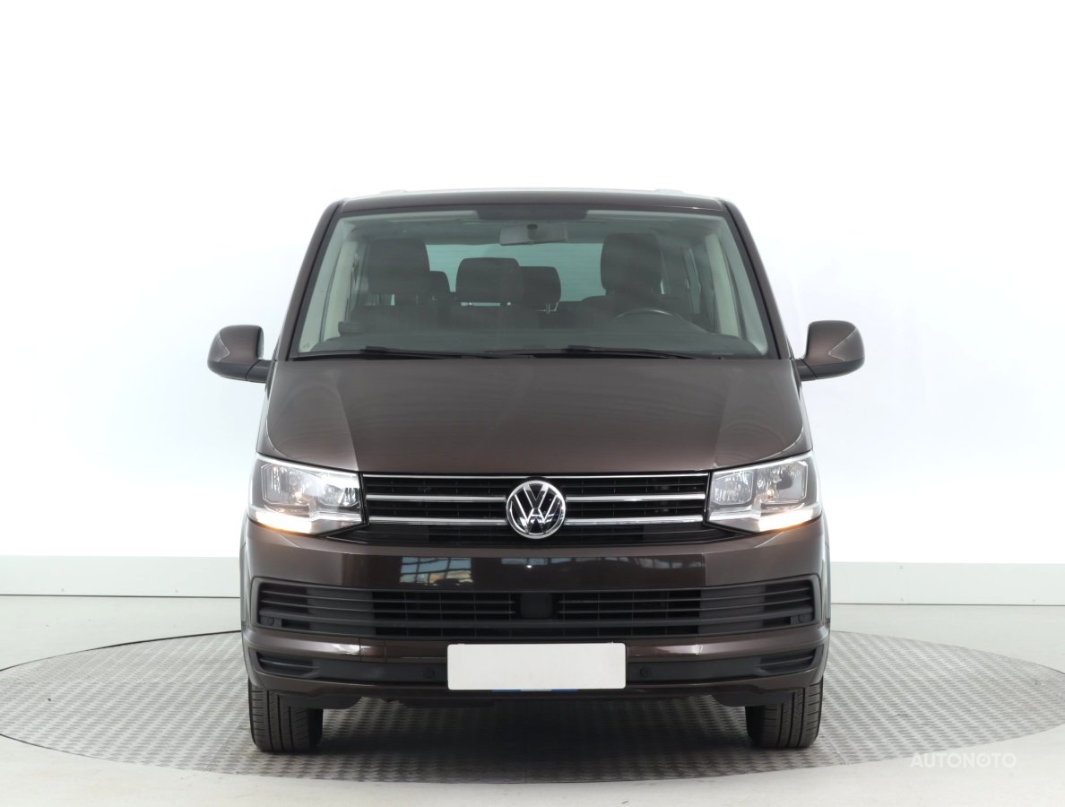 Volkswagen Caravelle, 2018 - pohled č. 2