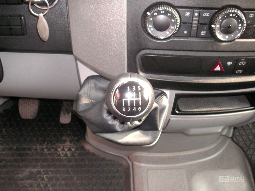 Volkswagen Crafter, 2012 - pohled č. 12