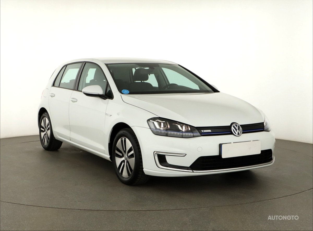 Volkswagen e-Golf, 2015 - celkový pohled