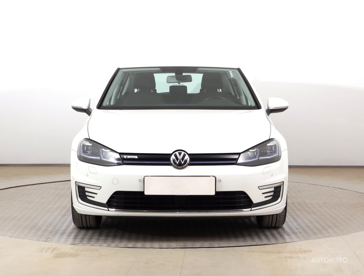 Volkswagen e-Golf, 2020 - pohled č. 2