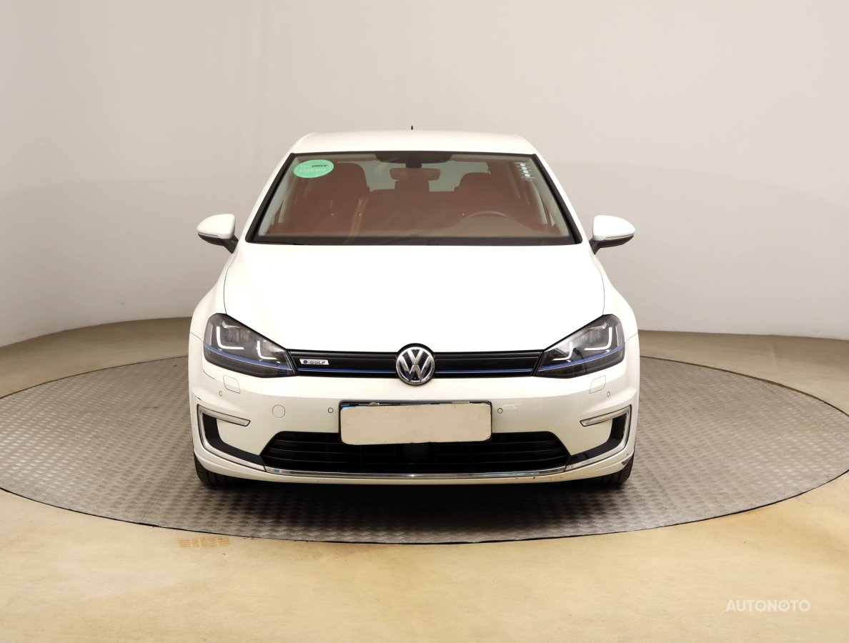 Volkswagen e-Golf, 2017 - pohled č. 2