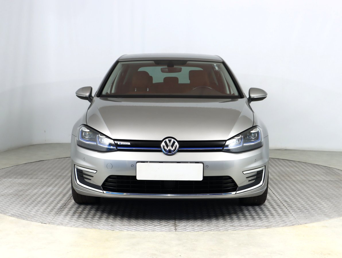 Volkswagen e-Golf, 2020 - pohled č. 2