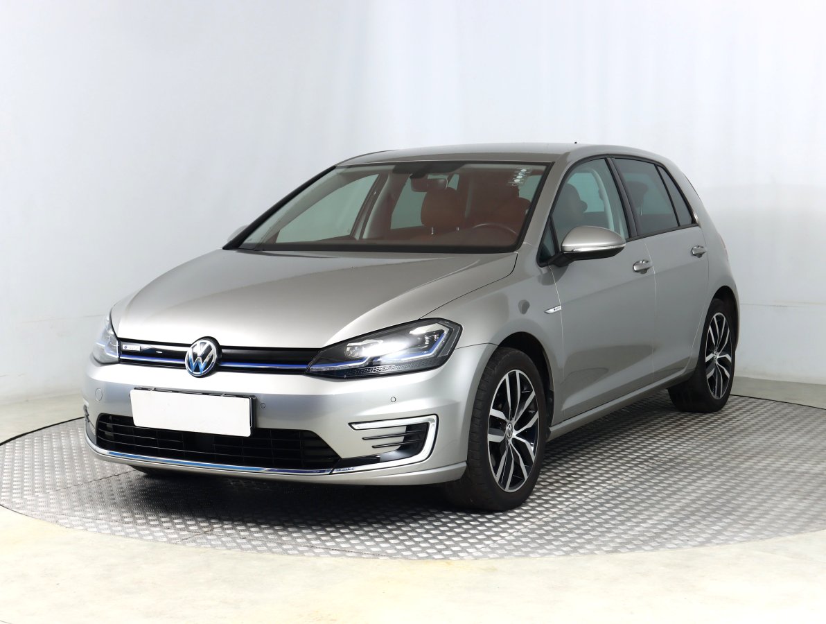 Volkswagen e-Golf, 2020 - pohled č. 3