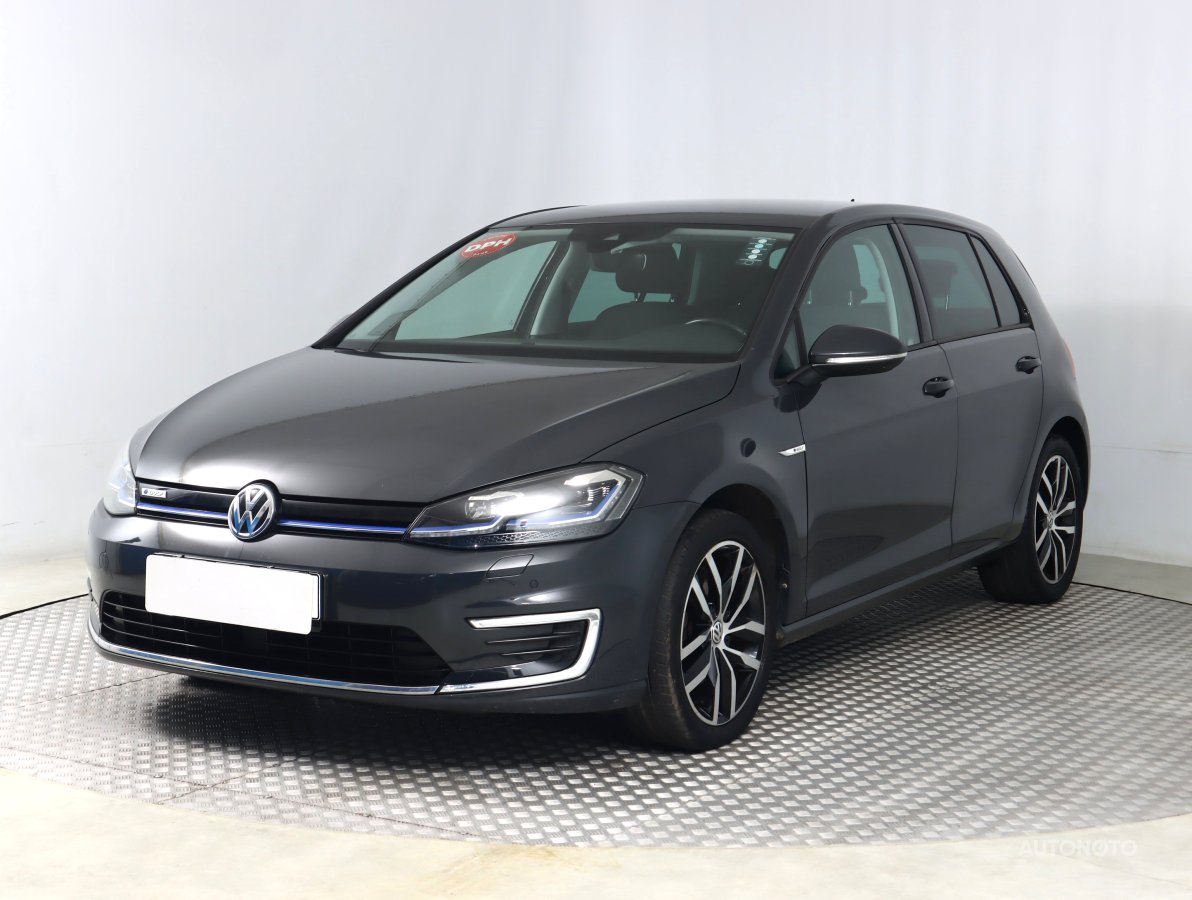 Volkswagen e-Golf, 2020 - pohled č. 3
