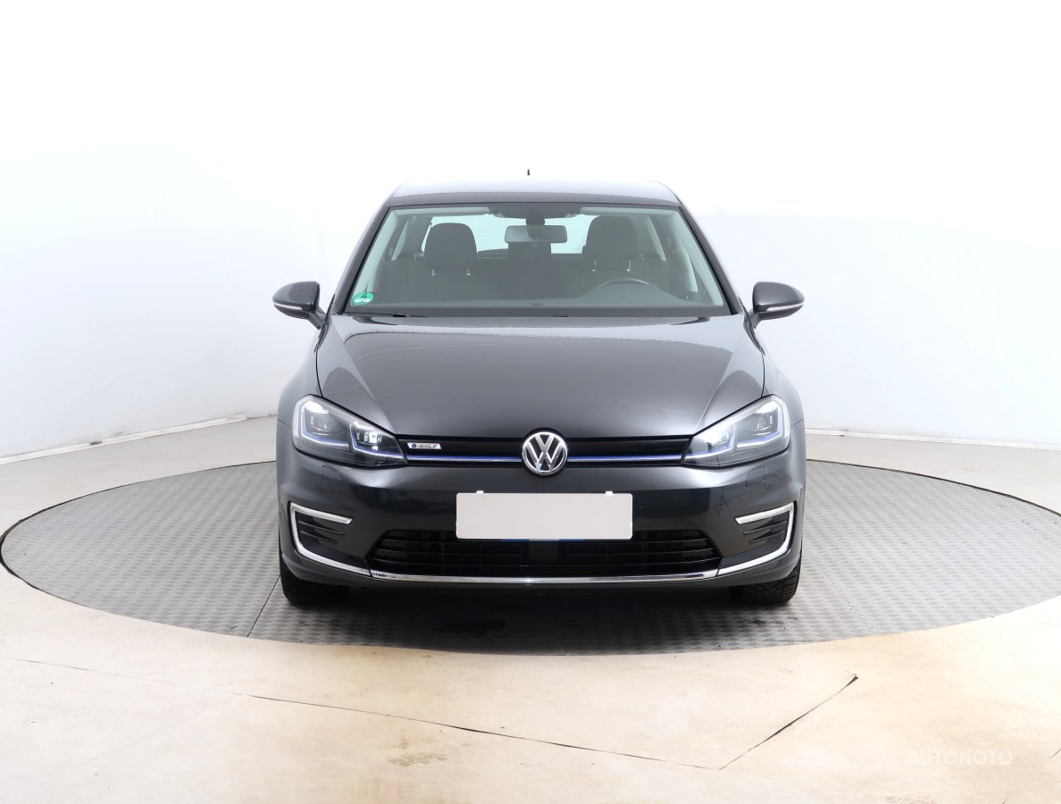 Volkswagen e-Golf, 2020 - pohled č. 2