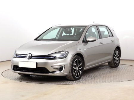 Volkswagen e-Golf, 2020 - pohled č. 3