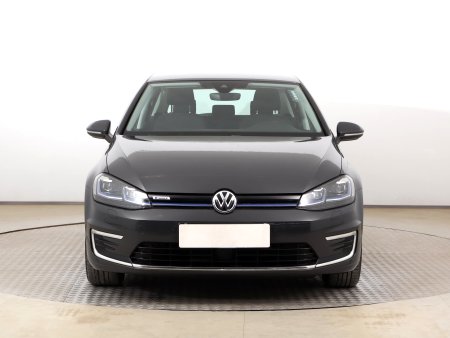 Volkswagen e-Golf, 2020 - pohled č. 2