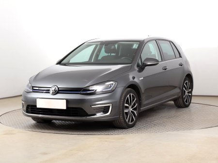 Volkswagen e-Golf, 2020 - pohled č. 3