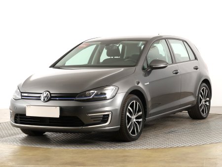 Volkswagen e-Golf, 2020 - pohled č. 3