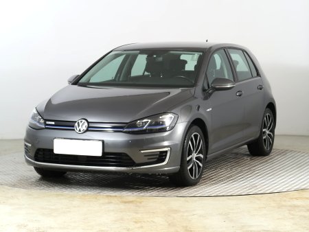 Volkswagen e-Golf, 2020 - pohled č. 3