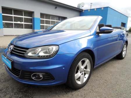 Volkswagen Eos 2,0 TDI panorana led světla  ser.kn