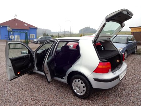 Volkswagen Golf 1,6i Basis, 1998 - pohled č. 12