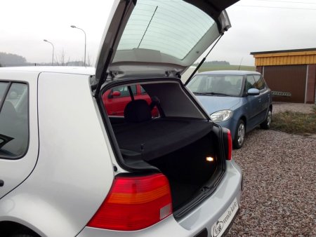 Volkswagen Golf 1,6i Basis, 1998 - pohled č. 13