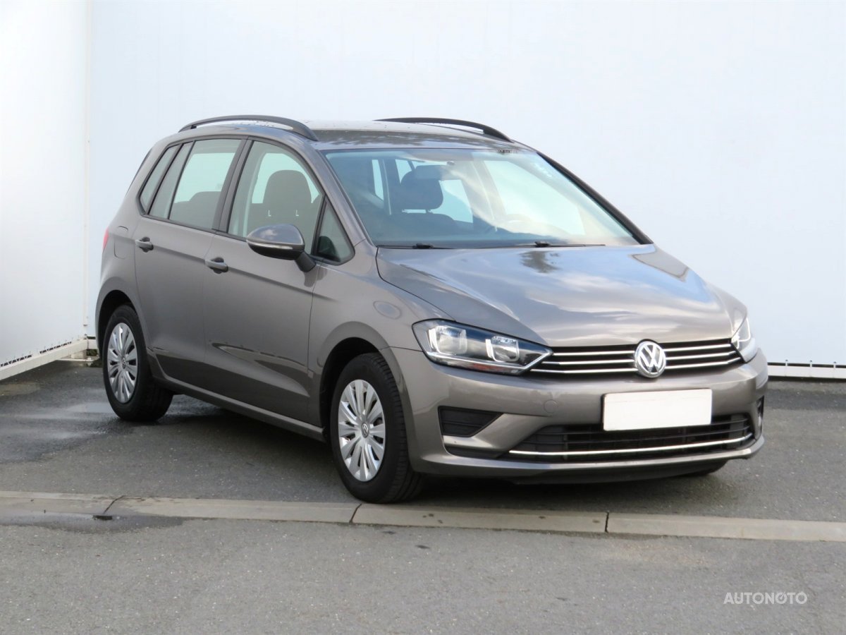 Volkswagen Golf Sportsvan, 2015 - celkový pohled