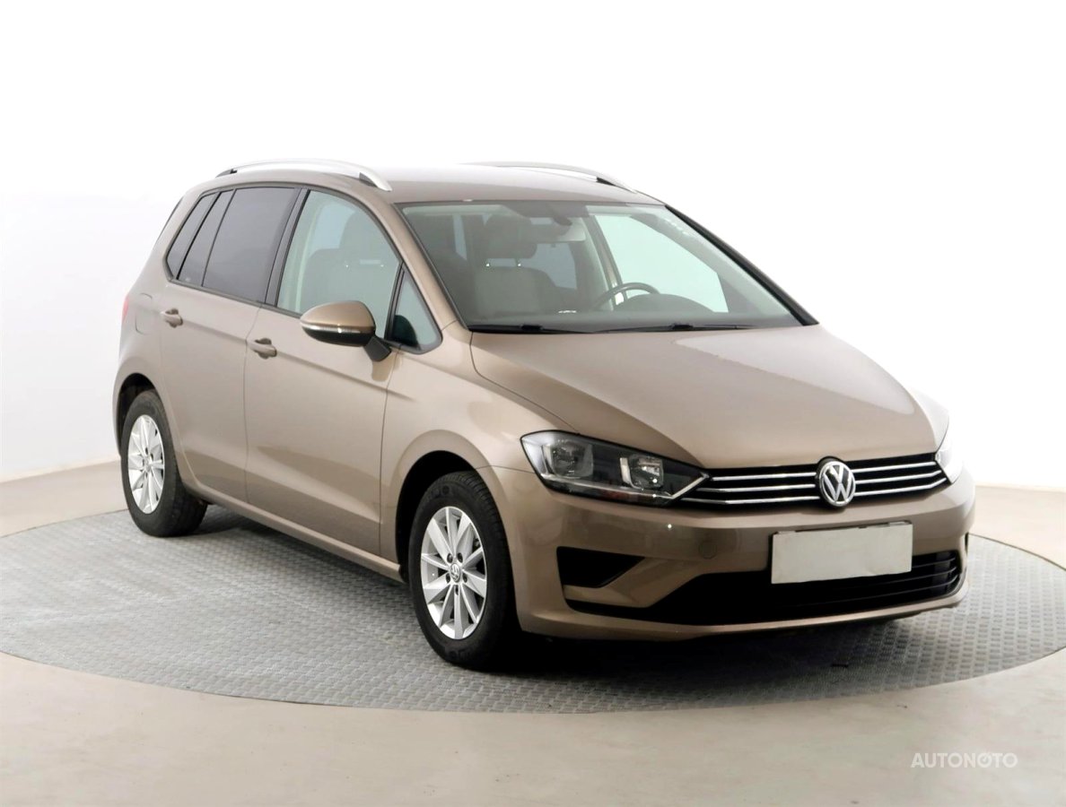 Volkswagen Golf Sportsvan, 2015 - celkový pohled