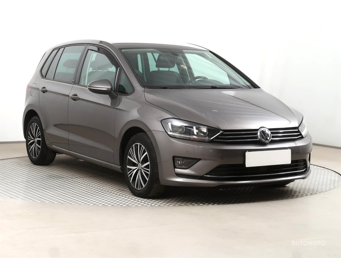 Volkswagen Golf Sportsvan, 2016 - celkový pohled