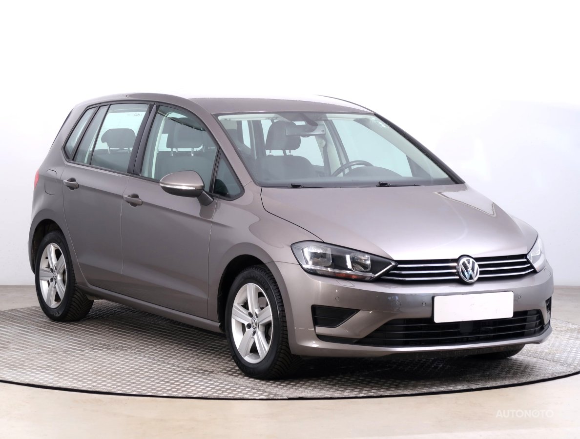 Volkswagen Golf Sportsvan, 2015 - celkový pohled