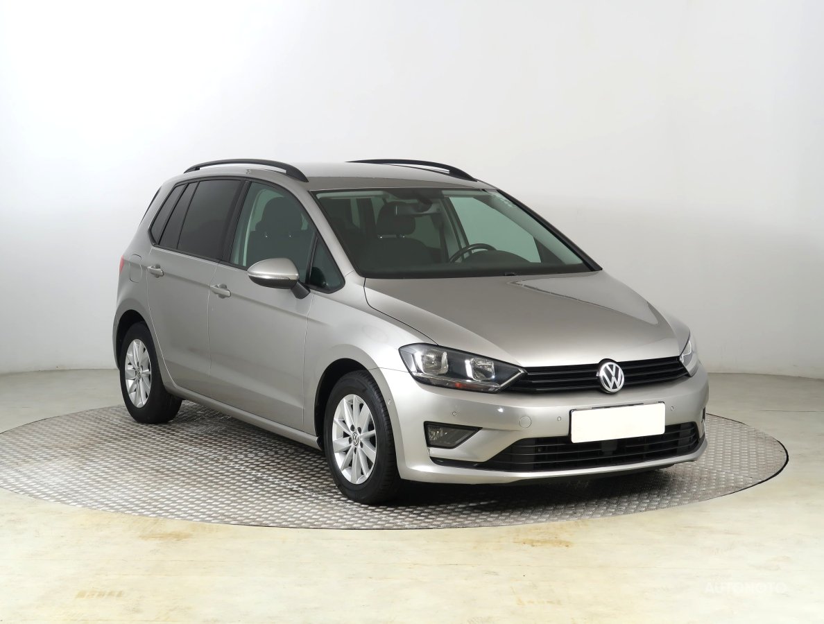 Volkswagen Golf Sportsvan, 2015 - celkový pohled