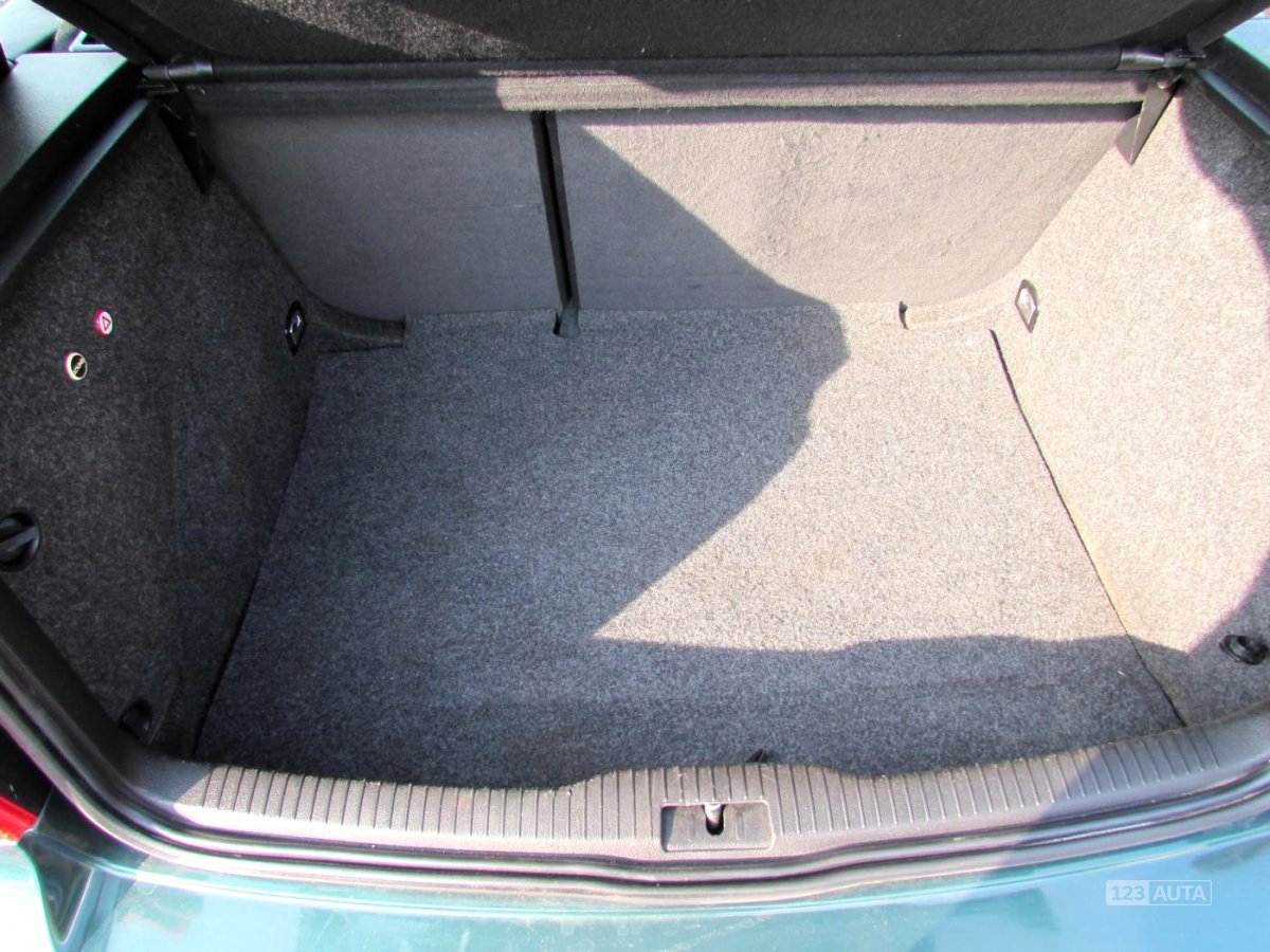 Volkswagen Golf, 1998 - pohled č. 10