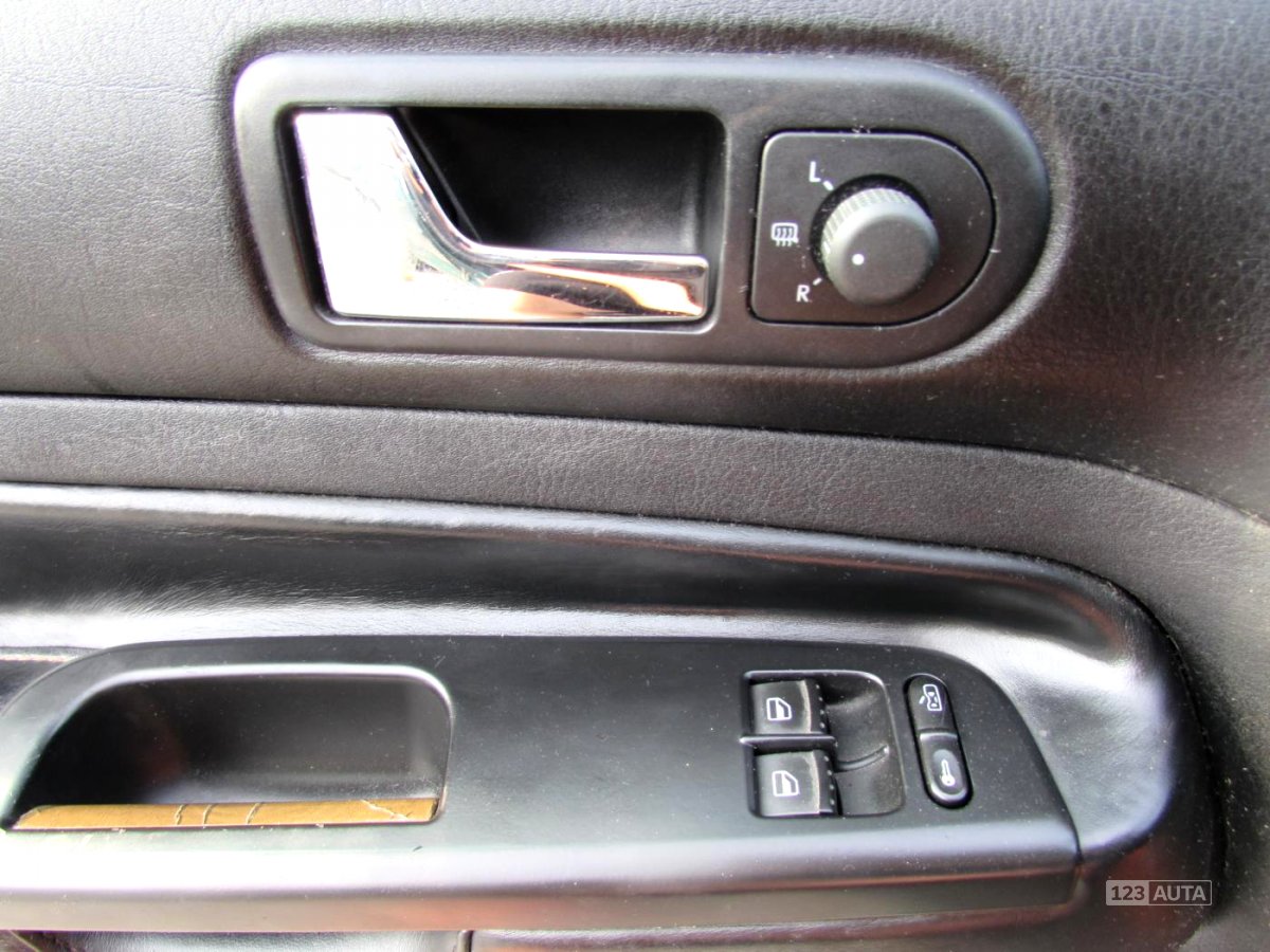 Volkswagen Golf, 1998 - pohled č. 26