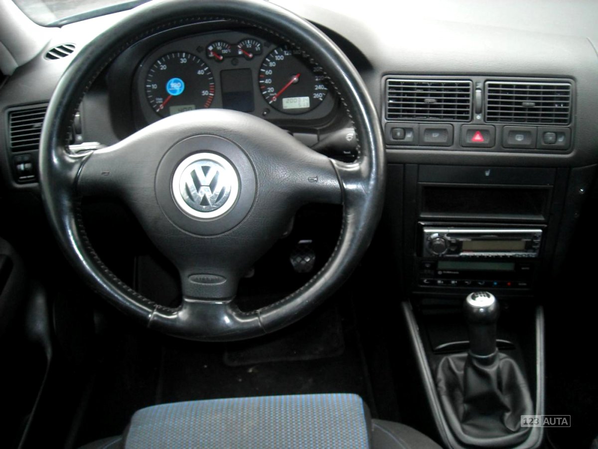 Volkswagen Golf, 2004 - pohled č. 5
