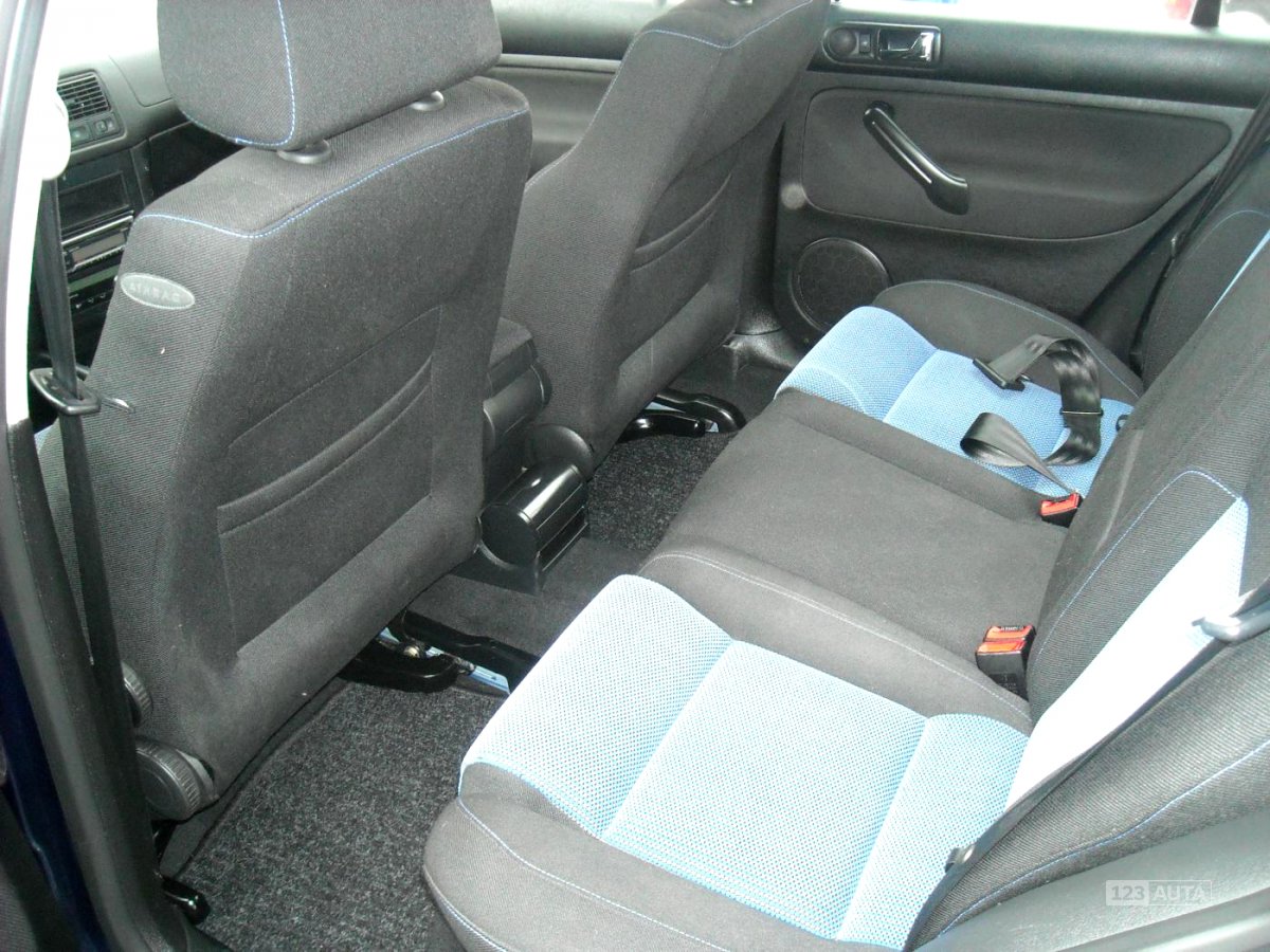 Volkswagen Golf, 2004 - pohled č. 7