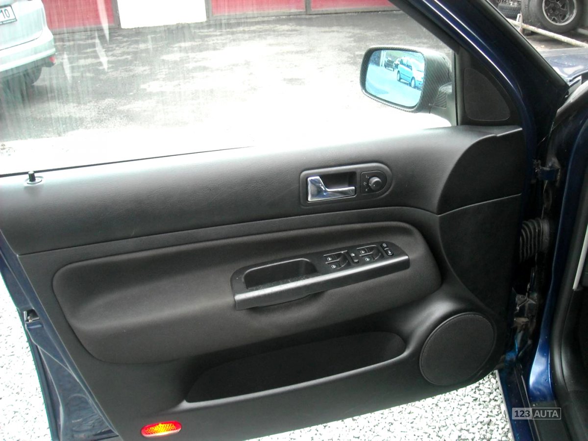 Volkswagen Golf, 2004 - pohled č. 8