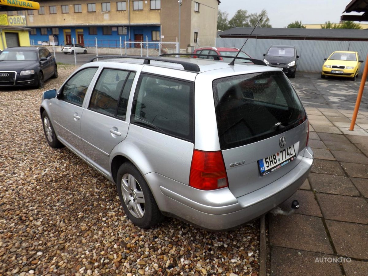 Volkswagen Golf, 2001 - pohled č. 4