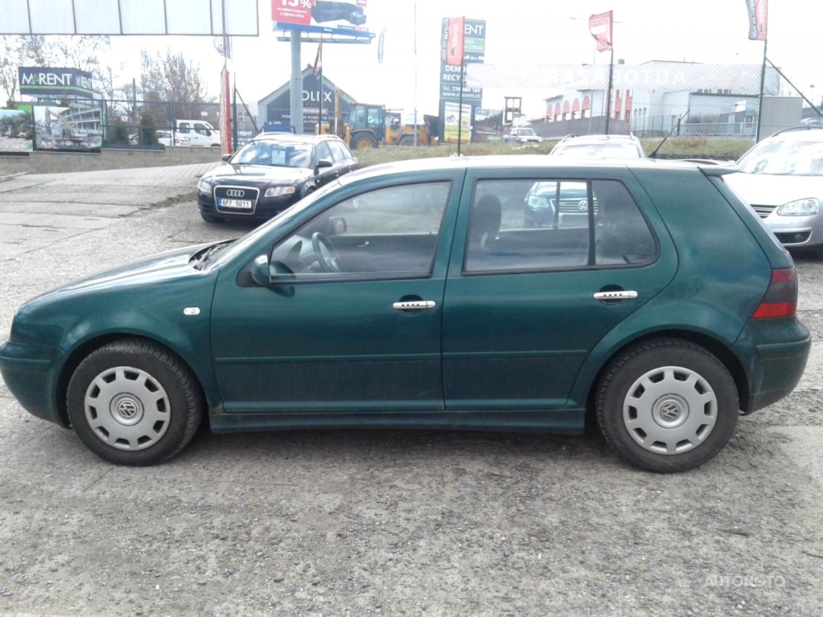 Volkswagen Golf, 2002 - pohled č. 2