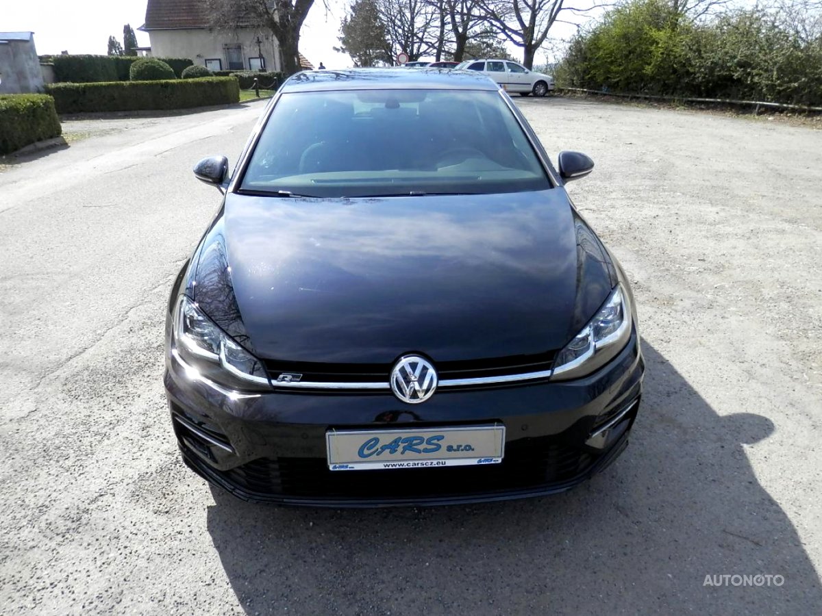 Volkswagen Golf, 2018 - pohled č. 3