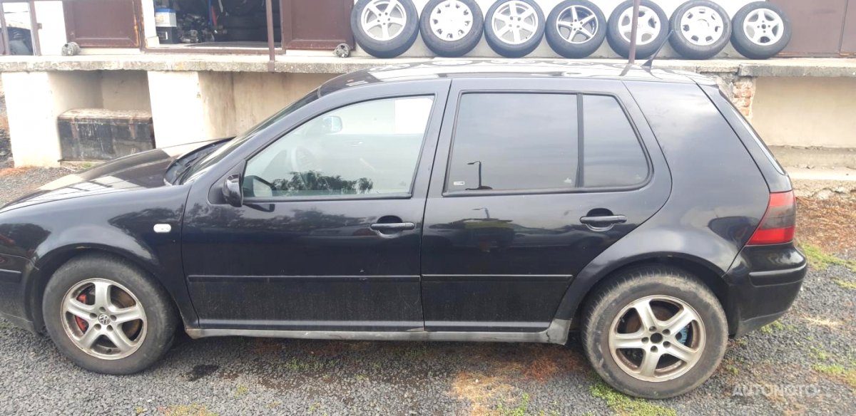 Volkswagen Golf, 2002 - pohled č. 2