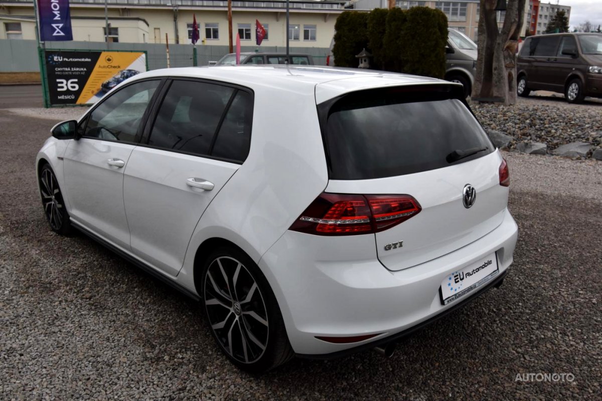 Volkswagen Golf, 2014 - pohled č. 3